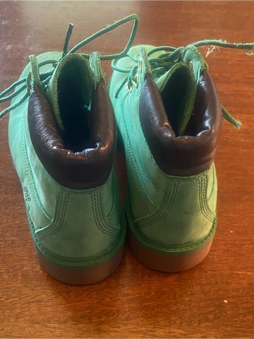 Timberland 6-Inch Premium green Waterproof Boots youth size 2.5